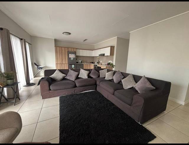 2 BEDROOM PROPERTY TO RENT IN LINBRO PARK